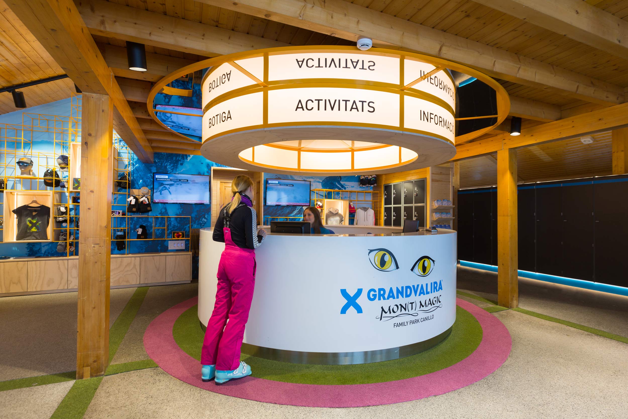 Reception Desk Botiga Forn Grandvalira, Andorra - Rosa Colet