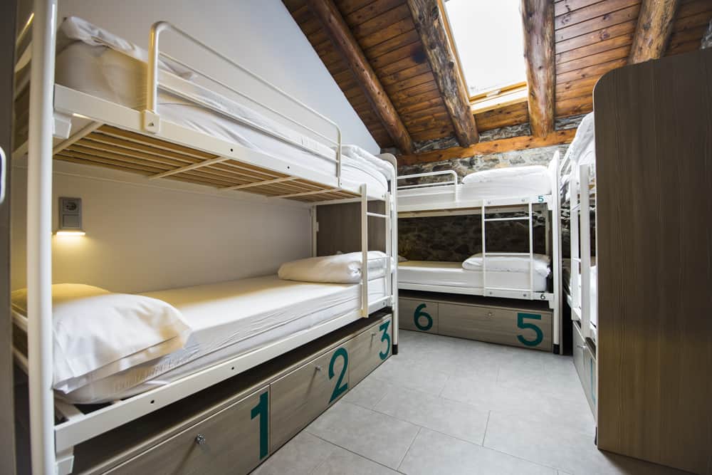 mountain-hostel-tarter-andorra-group-room-sleeps-rosa-colet
